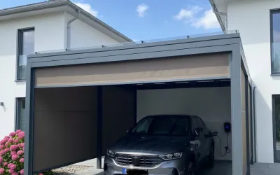 Senkrechtmarkise am Carport